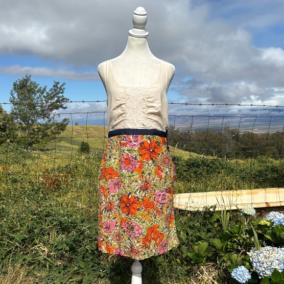 Anthropologie Dresses & Skirts - Anthropologie We love Vera Retro Silk blend Floral Sleeveless Twee 8